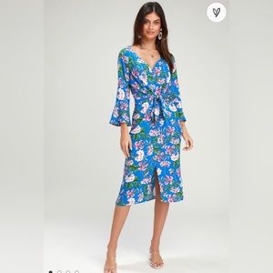 Lulus floral dress 🌸